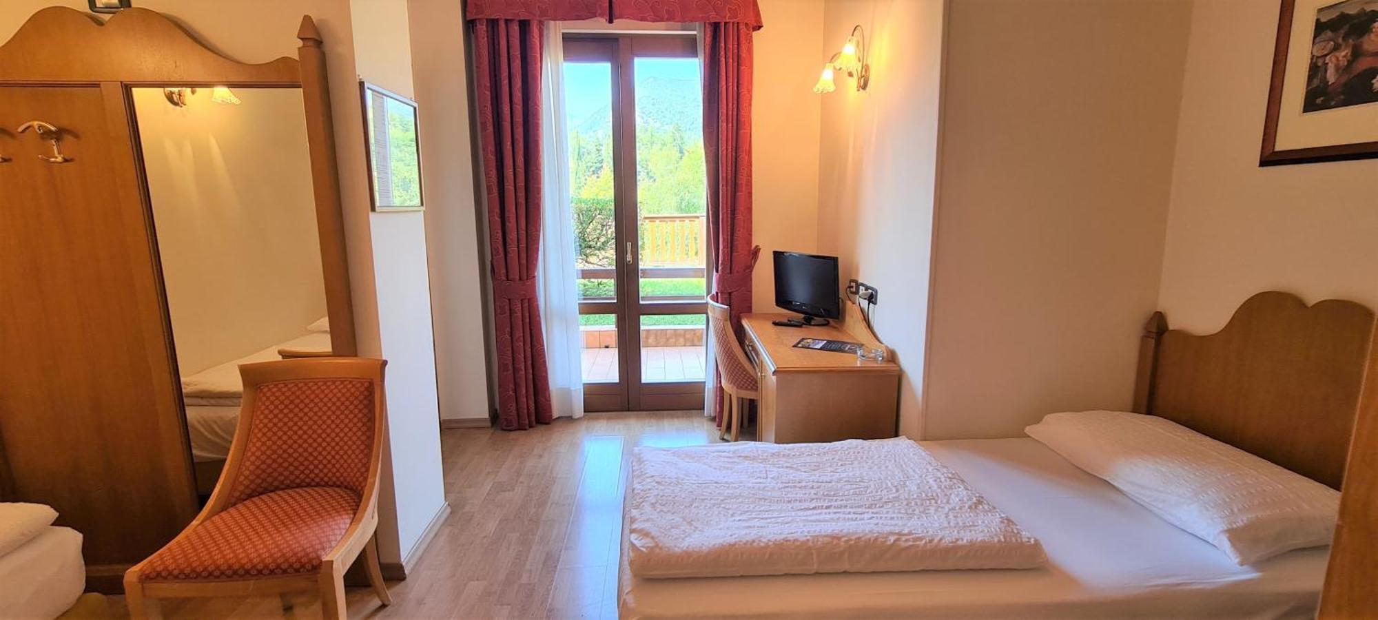 Hotel Pineta Campi Tremosine Екстериор снимка